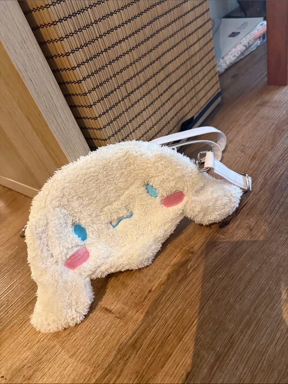 Loungefly Plush Crossbody Bag - Cream Cute Face Design
